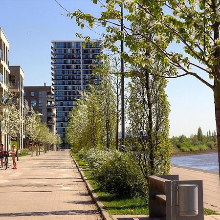 Plenus Cloudloft River BRE Екстериор снимка